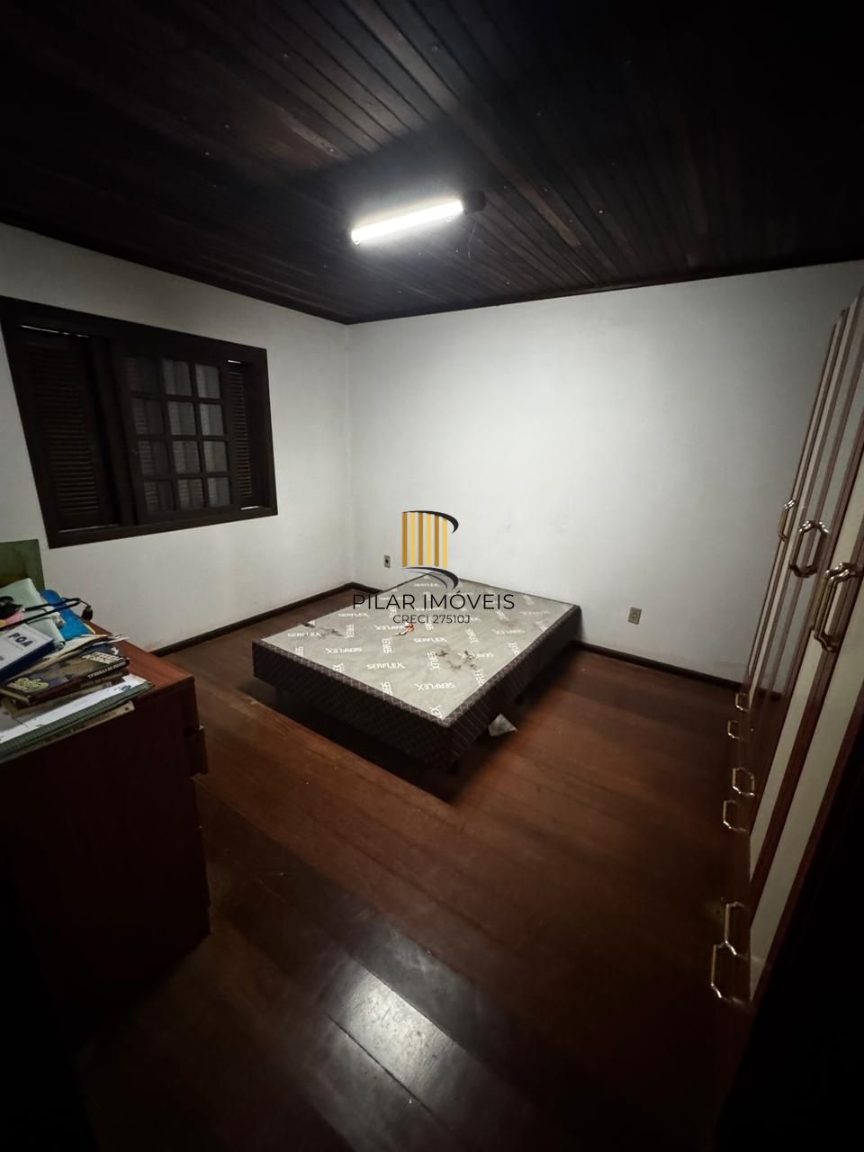 Casa residencial com 4 quartos, 3 banheiros e 1 suíte, localizada na rua Sete de Setembro