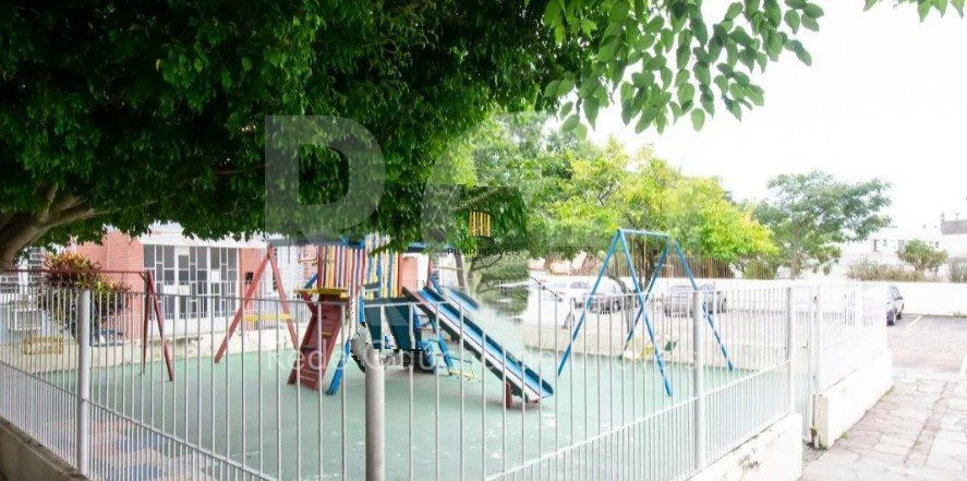 Apartamento para Venda -  2 dormitórios, 1 vaga - Tristeza