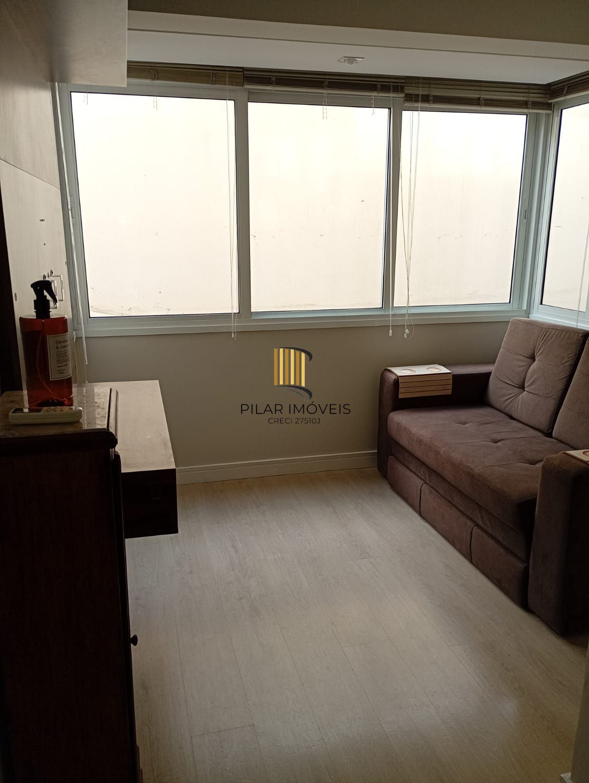 Apartamento de 1 dormitório, suíte, garagem, à venda em Cidade Baixa, Porto Alegre.