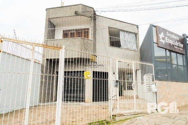 Apartamento com 1 quarto e 47m² à venda em Medianeira, Porto Alegre.