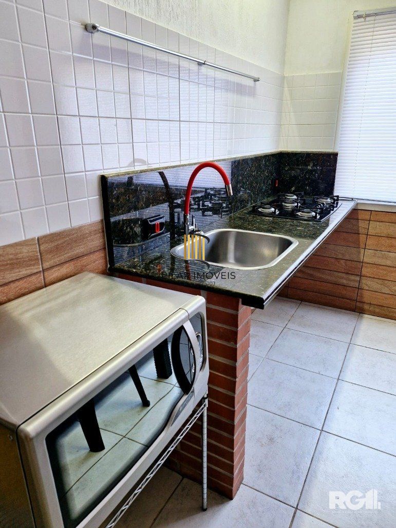 Casa à venda no Jardim do Salso - Porto Alegre - Cód. RP390826