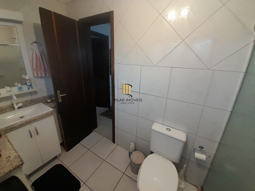 Casa 3 dormitórios para venda no bairro Hípica Condomínio Jardins do Prado.