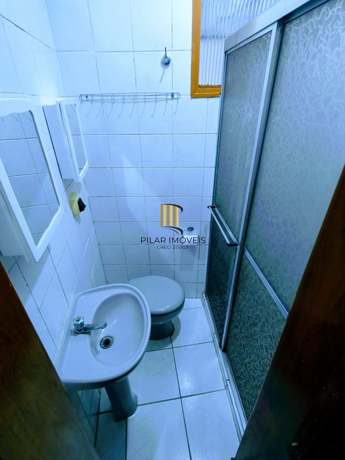 Apartamento JK à venda na Cidade Baixa.
