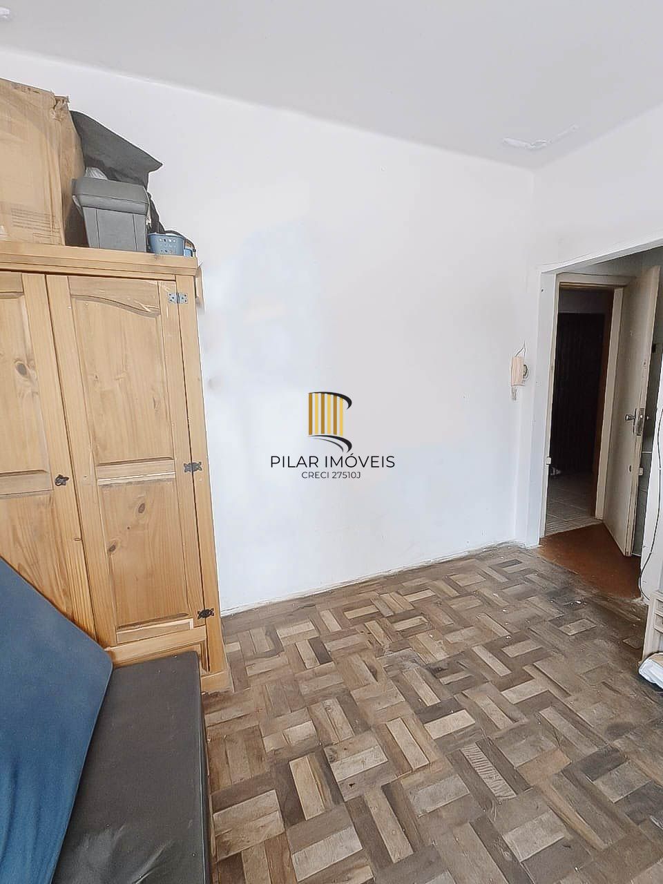 JK mobiliado à venda na Av. Azenha – Porto Alegre, pronto para morar