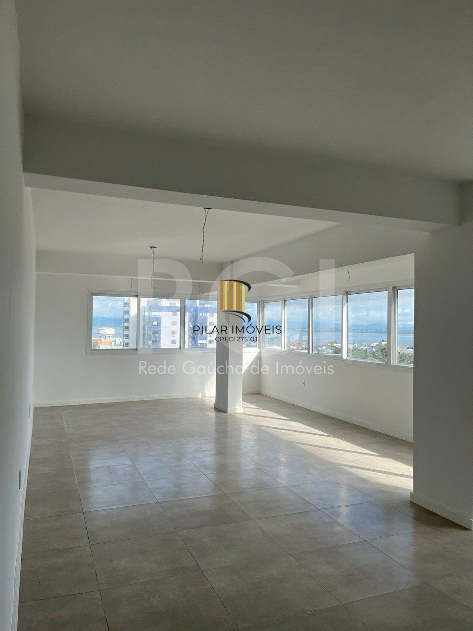 Apartamento com 3 Quartos e 3 banheiros à Venda, 129 m² Centro de Tramandaí