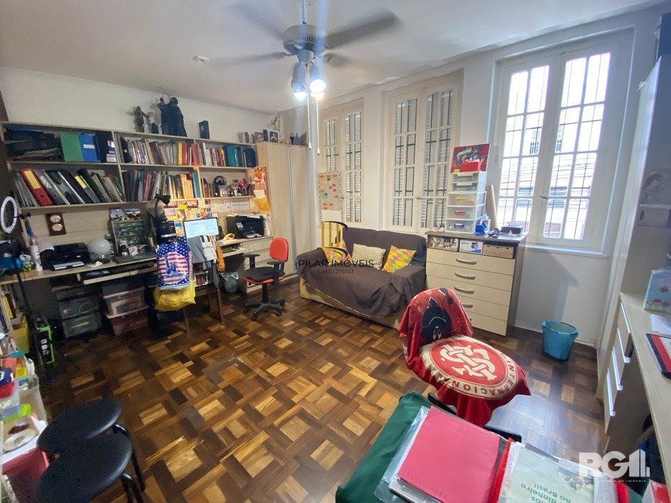 Apartamento Amplo com 111m² à Venda no Bairro Floresta