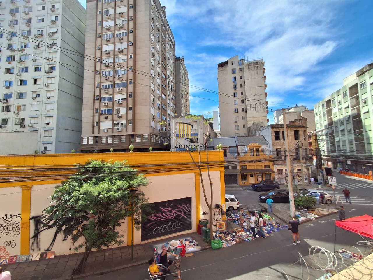 APARTAMENTO DE FRENTE COM SUITE NA MARECHAL FLORIANO