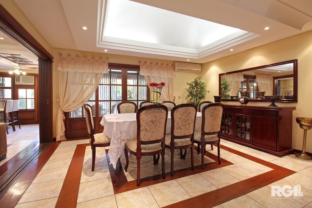 CASA 4 DORMITÓRIOS A VENDA,  NA CHÁCARA DAS PEDRAS .