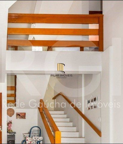 Casa para Venda - 287m², 4 dormitórios, sendo 1 suites, 4 vagas - Partenon