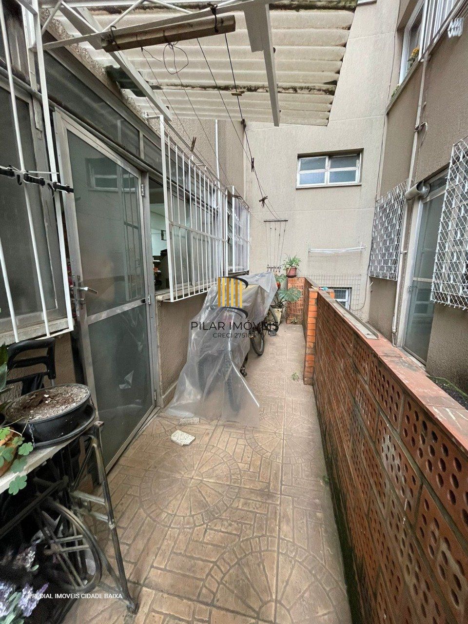 Apartamento para Venda - 121m², 3 dormitórios, sendo 1 suites, 1 vaga - Rio Bran