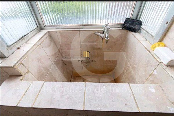 Apartamento 2 quartos, 2 banheiros, desocupado na santana!