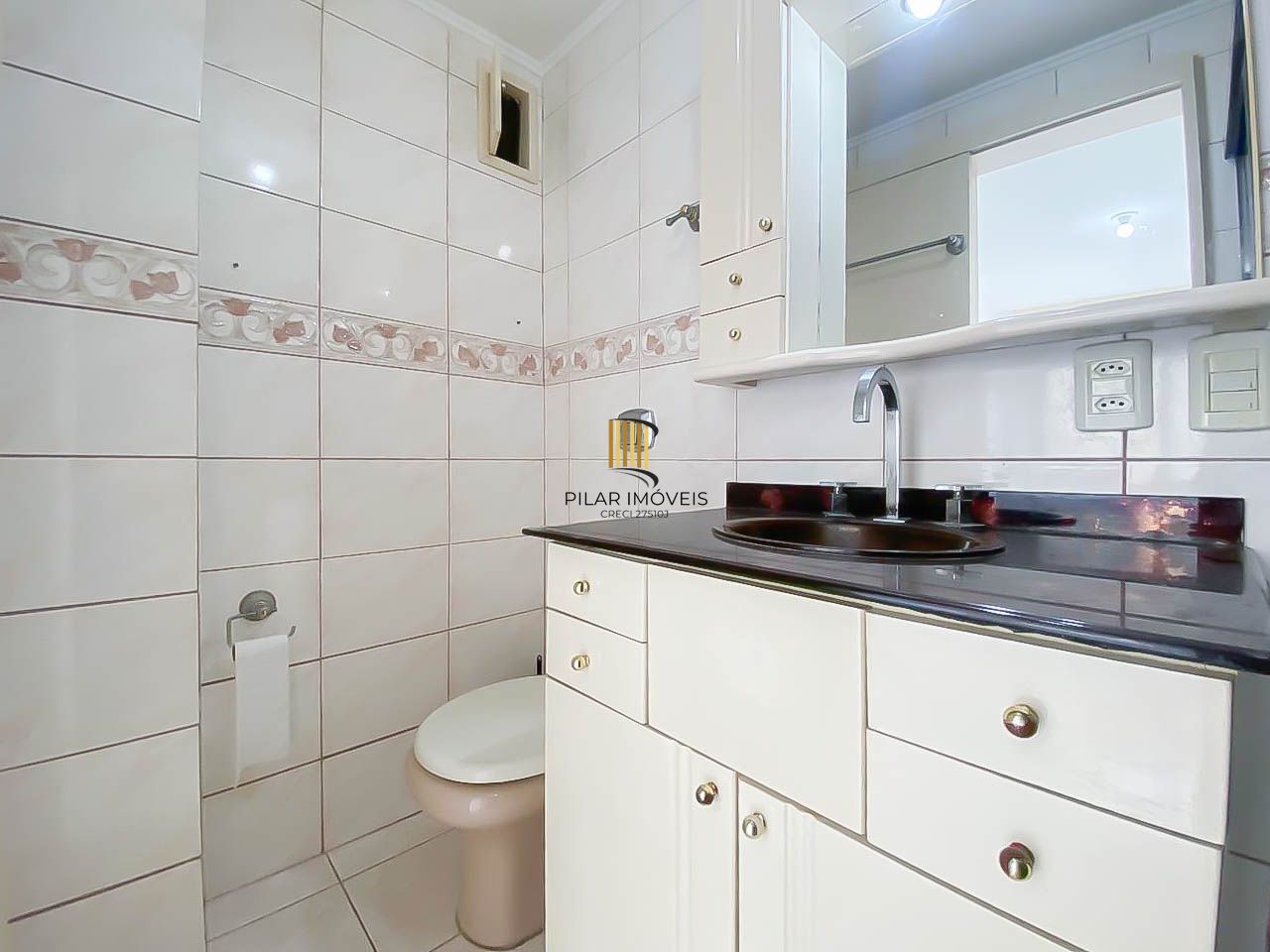 Apartamento 1 suíte com vaga no Menino Deus – Próximo à Av. Getúlio Vargas