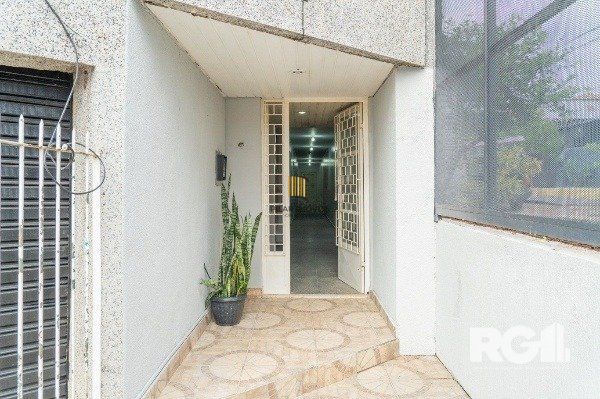 Apartamento com 1 quarto e 47m² à venda em Medianeira, Porto Alegre.