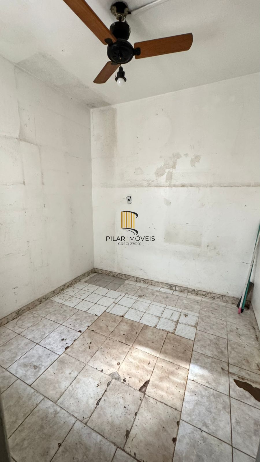 Apartamento 2 dormitórios no bairro Azenha