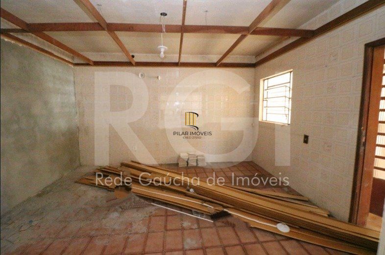 Casa para Venda - 280m², 3 dormitórios, 4 vagas - Cidade Baixa