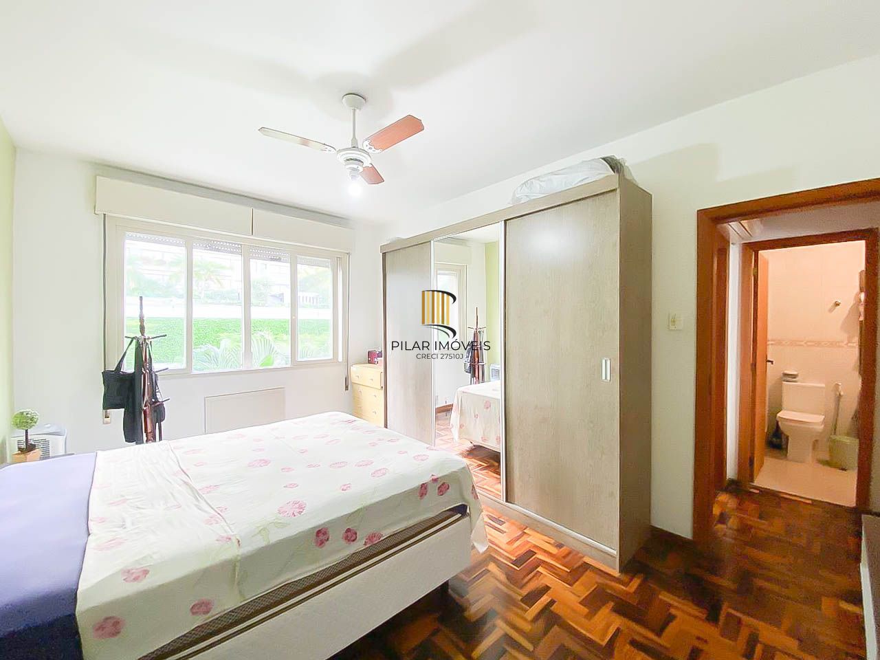 Duplex à venda no Rio Branco com 2 dormitórios, salão privativo e 2 vagas