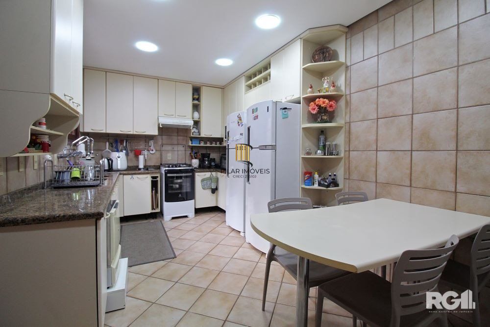 CASA 4 DORMITÓRIOS A VENDA,  NA CHÁCARA DAS PEDRAS .
