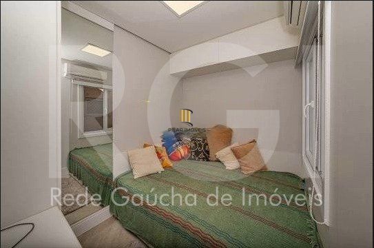 Cobertura para Venda - 243m², 3 dormitórios, sendo 1 suites, 2 vagas - Menino De