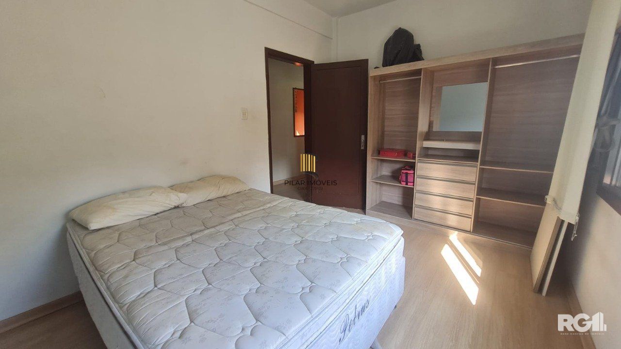 Apartamento de 2 dormitórios, mobiliado.