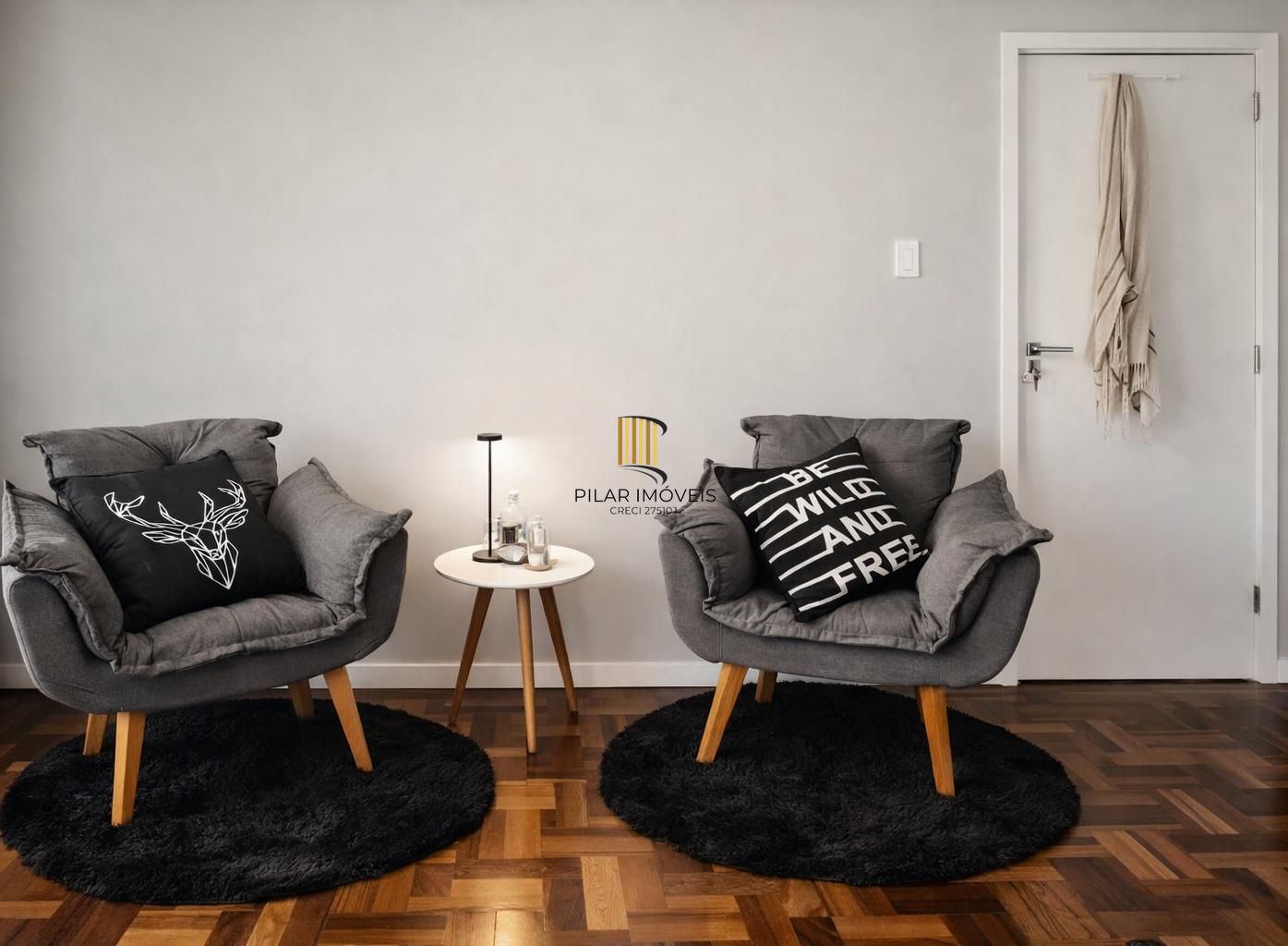 Sala Comercial à Venda – Galeria Malcon | Andar Alto | Reformada - Pilar Imóveis