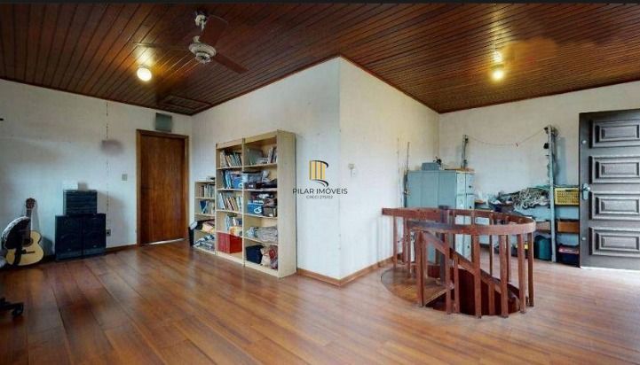 Casa para Venda - 190m², 4 dormitórios, sendo 1 suites, 2 vagas - Partenon