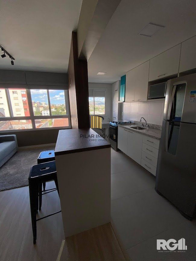 APARTAMENTO 2 DORMITÓRIOS, SUITE, GARAGEM COBERTA