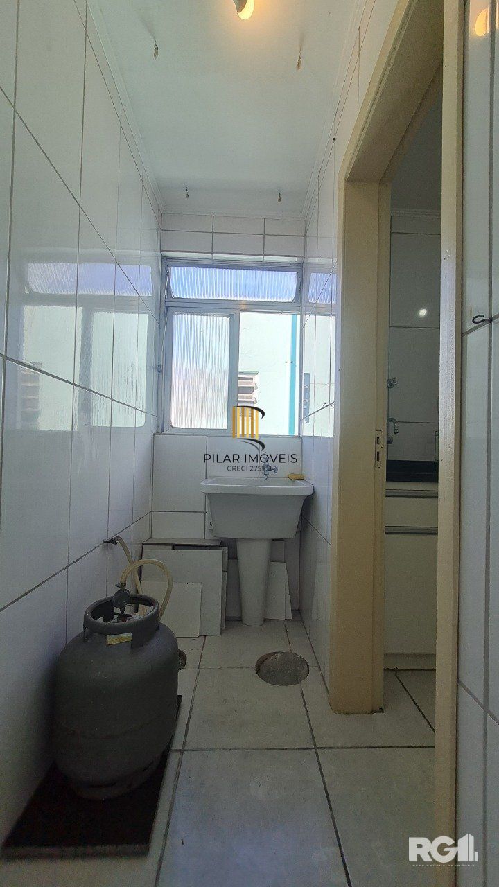 EXCELENTE APARTAMENTO DE FRENTE COM 2 DORM. CÓD. RP389882