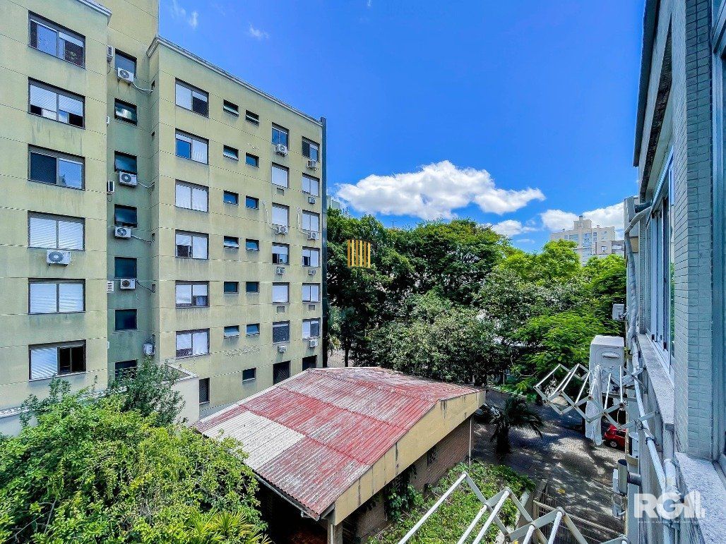 APARTAMENTO DE 84M², 2 DORMITÓRIOS, 1 VAGA - BAIRRO AUXILIADORA