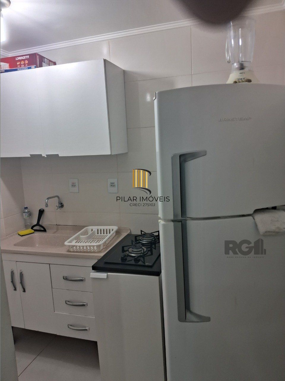 JK reformado na Cidade Baixa com portaria e elevador