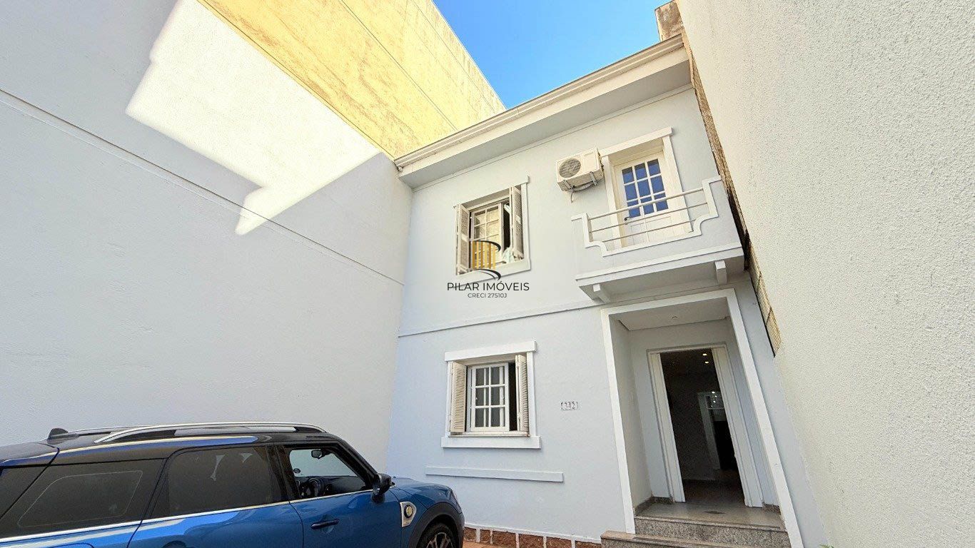 CASA 230m² 5 QUARTOS/SALAS, 3 VAGAS DE GARAGEM - USO RESIDENCIAL OU COMERCIAL