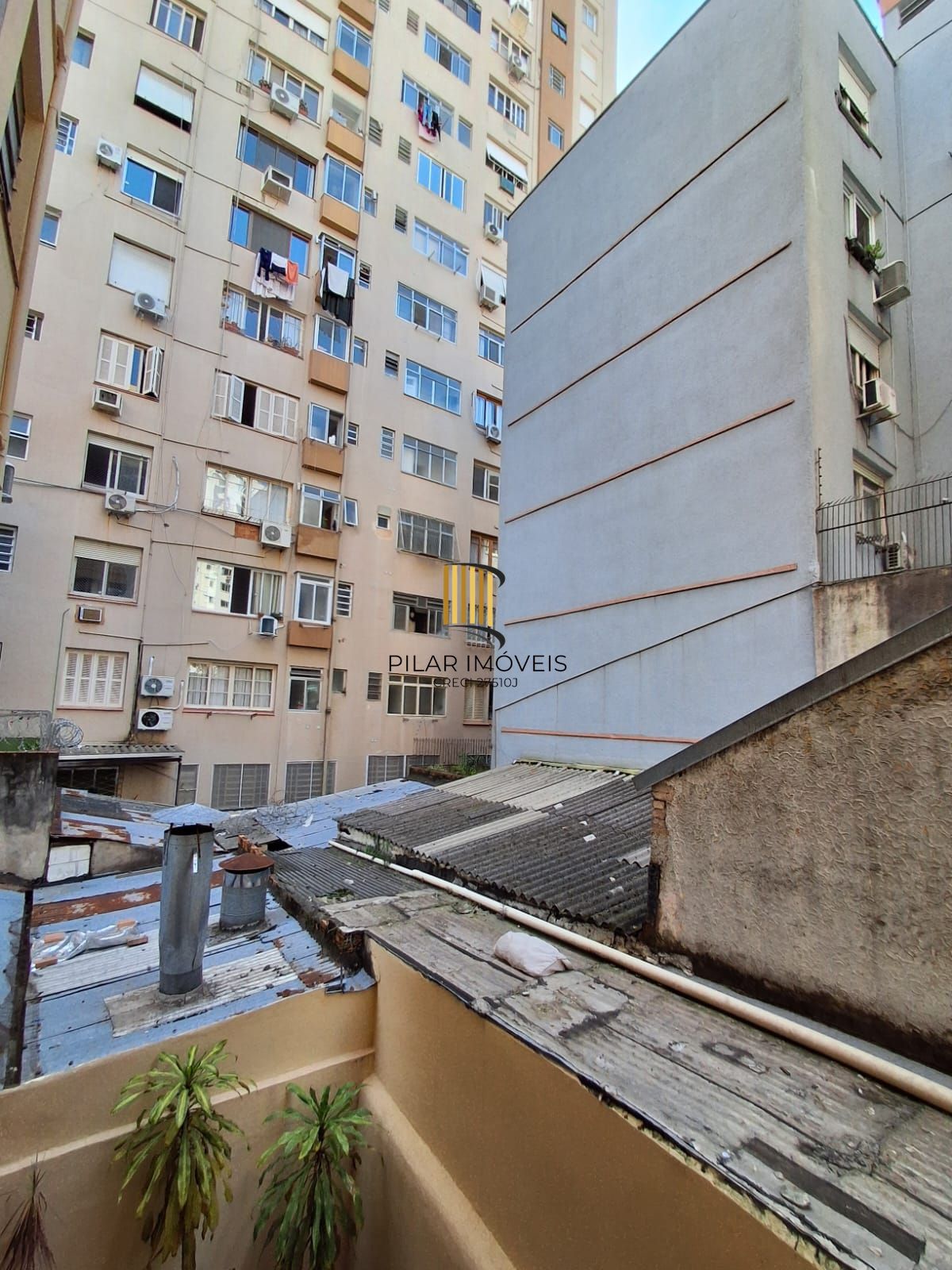 APARTAMENTO DE FRENTE COM SUITE NA MARECHAL FLORIANO