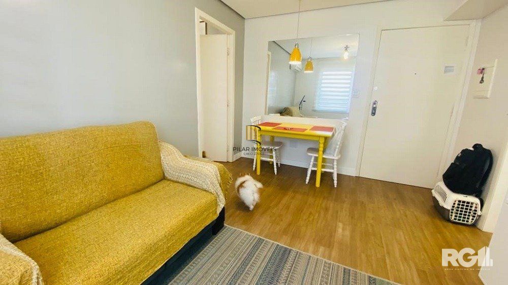 APARTAMENTO SEMI-MOBILIADO NO BAIRRO FLORESTA
