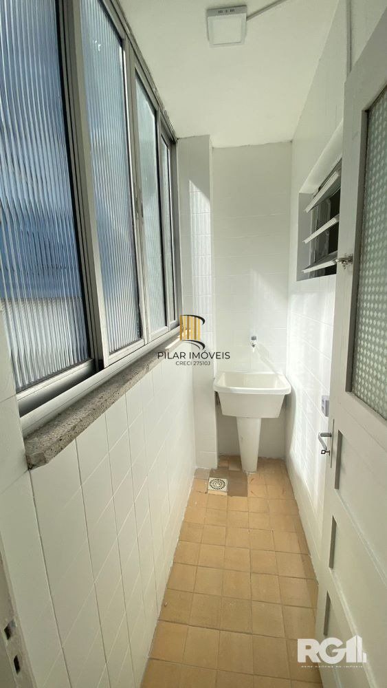 IMPECÁVEL APARTAMENTO 1 DORMITÓRIO - SEMI MOBILIADO COD. 389929-RP