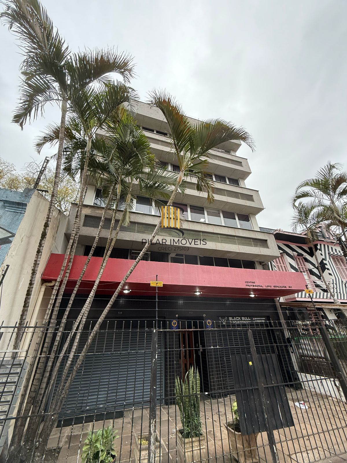 Sala comercial duplex,  área privativa de 71,68m², Bairro Azenha- Porto Alegre