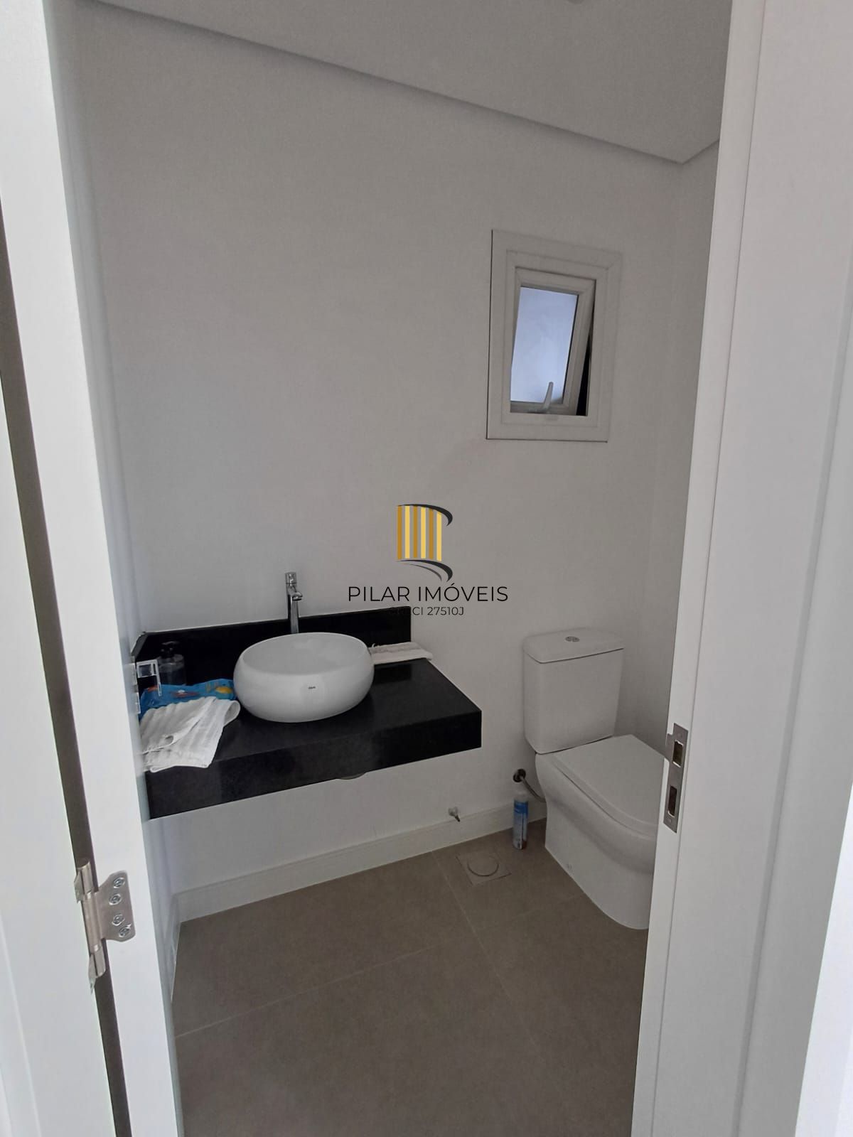 Casa à venda em Santo Antônio - Porto Alegre