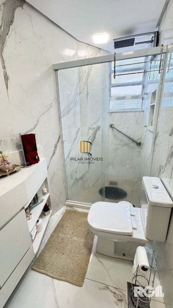 IMOVEL  A VENDA COM 142,30 M²  COM 3DORMITÓRIOS, ESQUINA VENANCIO AIRES