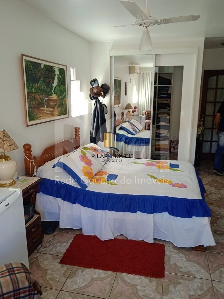 Casa para Venda - 750m², 6 dormitórios, sendo 3 suites, 4 vagas - Partenon