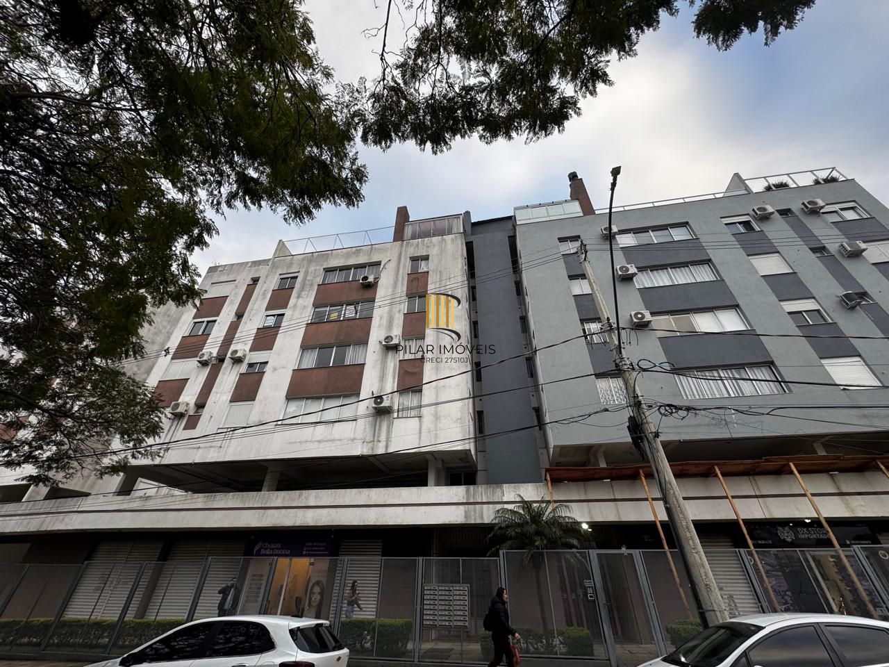 Apartamento semimobiliado à venda no bairro Santana, Porto Alegre - Pilar Imóveis