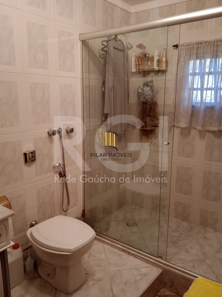 Casa para Venda - 750m², 6 dormitórios, sendo 3 suites, 4 vagas - Partenon