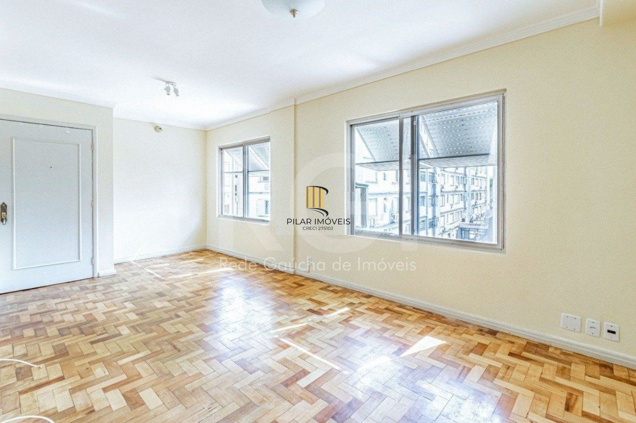 Apartamento 2 quartos com garagem na Cidade Baixa