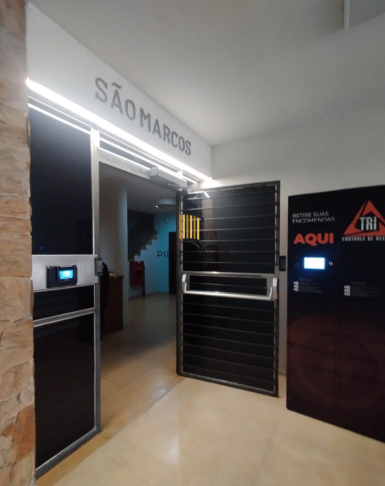 Apartamento de 2 dormitórios com dependência — 75 m² | Rua Riachuelo