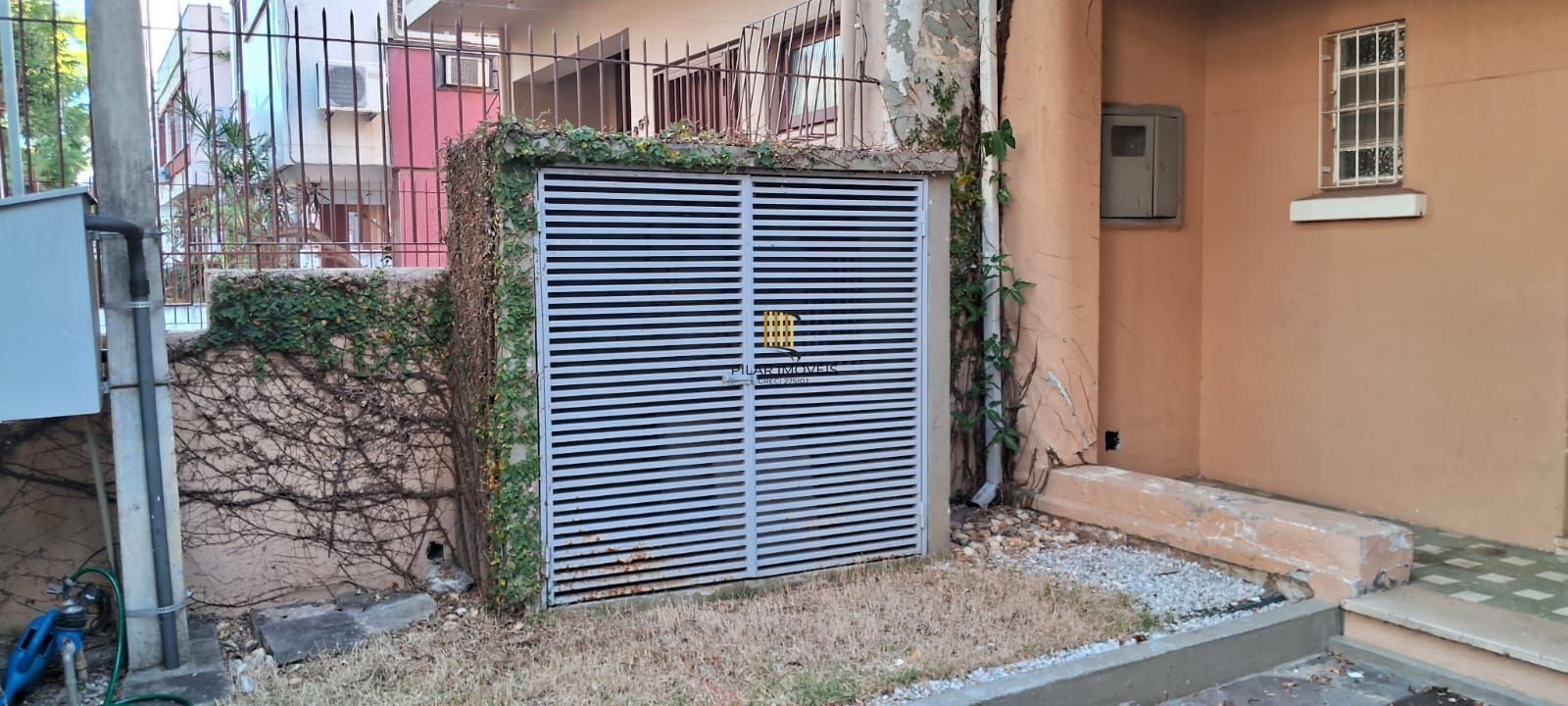 Casa Comercial Reformada no Bairro Rio Branco