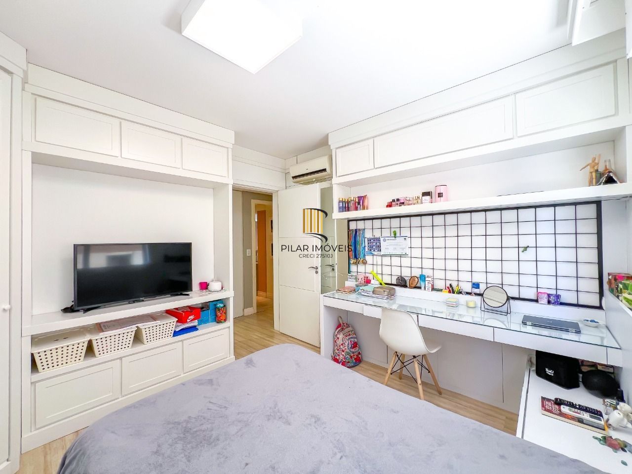 APARTAMENTO DE 143M², 3 DORMITÓRIOS, 1 SUÍTE, 2 VAGAS - BELA VISTA