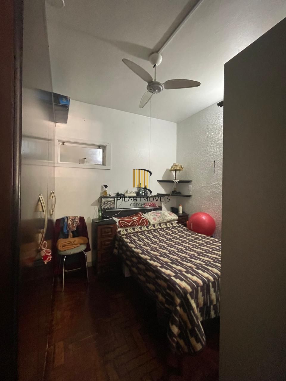 Apartamento 2 dormitórios no bairro Azenha