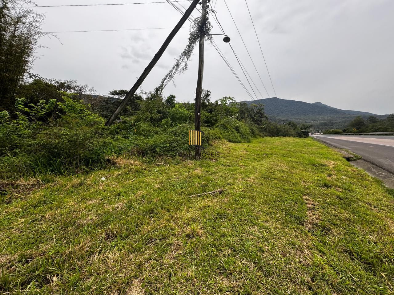 **Oportunidade Única! ÁREA MISTA à Venda em Osório na BR101, Rio Grande do Sul!**