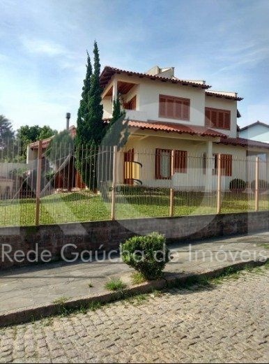 Casa para Venda - 287m², 4 dormitórios, sendo 1 suites, 4 vagas - Partenon