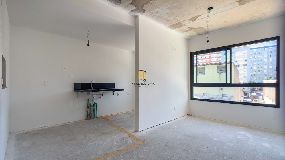 Impecável Condomínio na Cidade Baixa - 2 dorm com Gar.