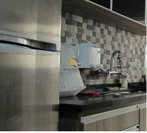 Apartamento para Venda - 104.12m², 3 dormitórios, sendo 1 suites, 1 vaga - Petró