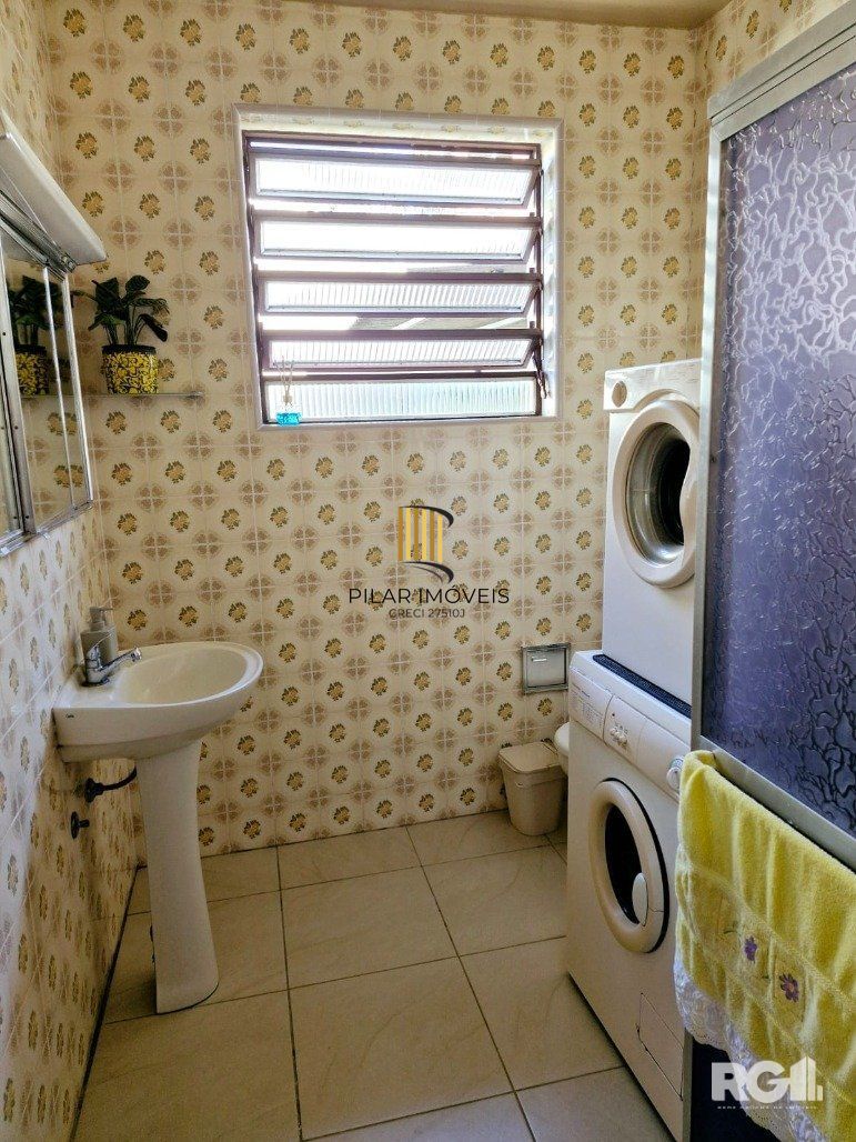 Casa à venda no Jardim do Salso - Porto Alegre - Cód. RP390826