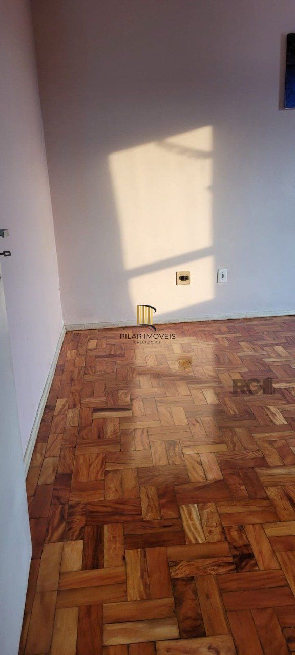 Apartamento 2 dormitórios , de frente, com vista , ensolarado , bairro centro -